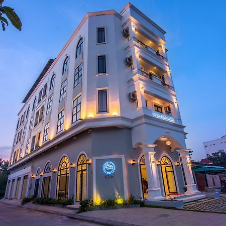 Sky Palace Boutique Hotel Battambang Extérieur photo