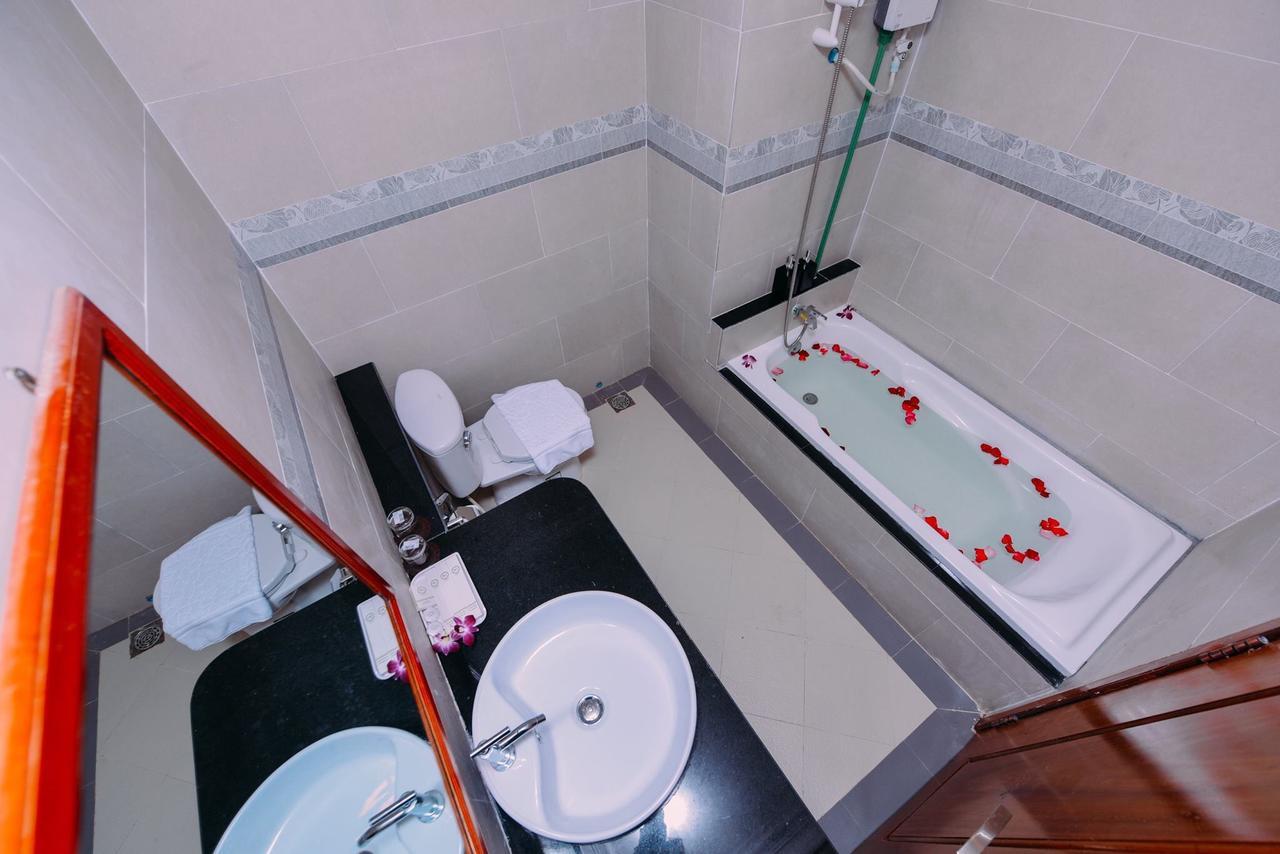 Sky Palace Boutique Hotel Battambang Extérieur photo