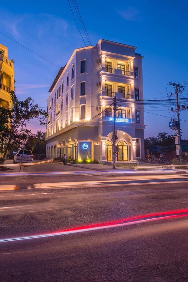 Sky Palace Boutique Hotel Battambang Extérieur photo