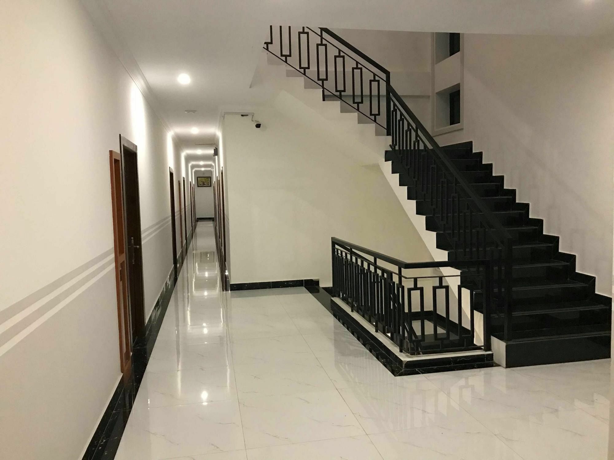Sky Palace Boutique Hotel Battambang Extérieur photo