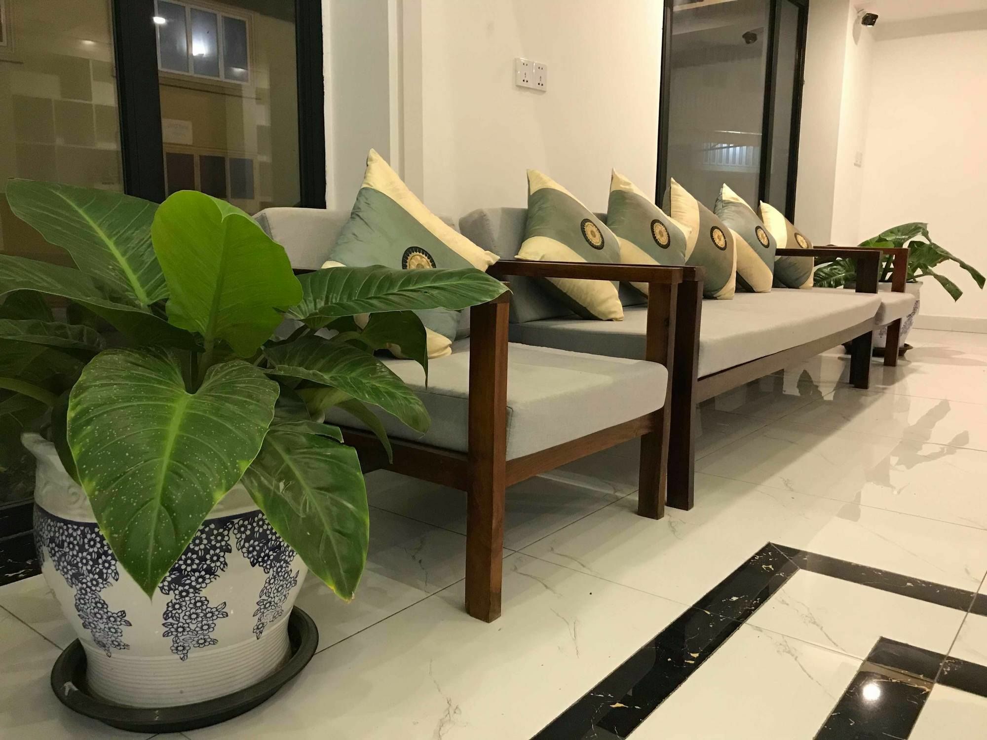 Sky Palace Boutique Hotel Battambang Extérieur photo