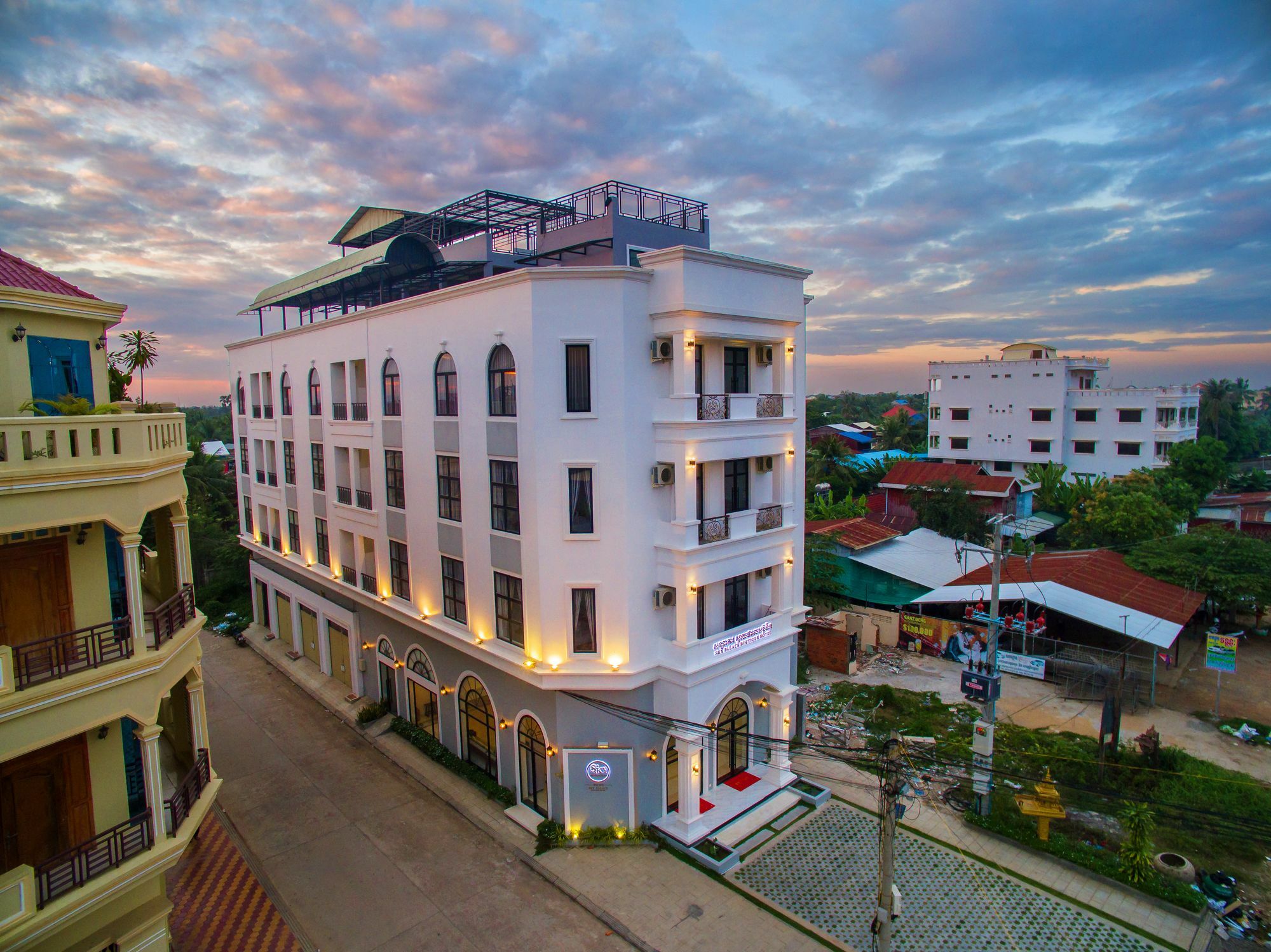 Sky Palace Boutique Hotel Battambang Extérieur photo